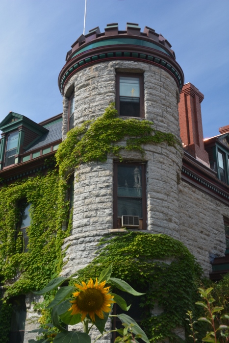 residential home near cathedral